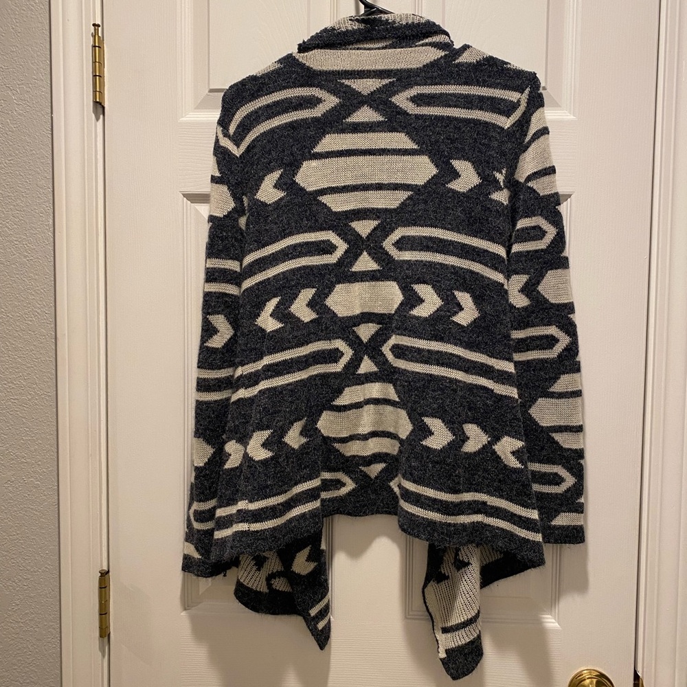 Aztecs pattern sweater - Picture 2 of 2
